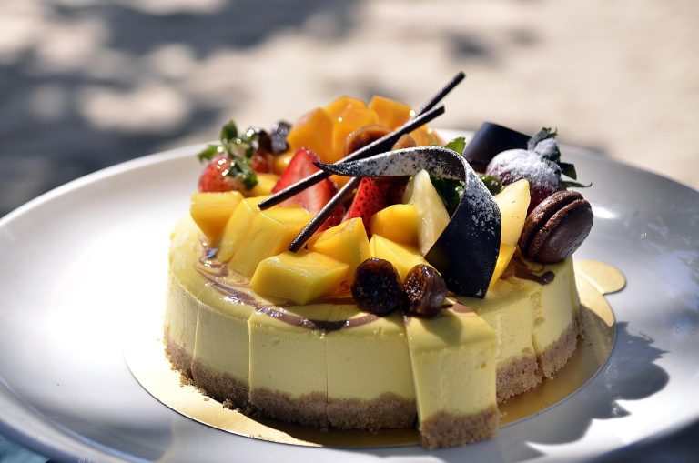 Simple Cake Decorating Ideas