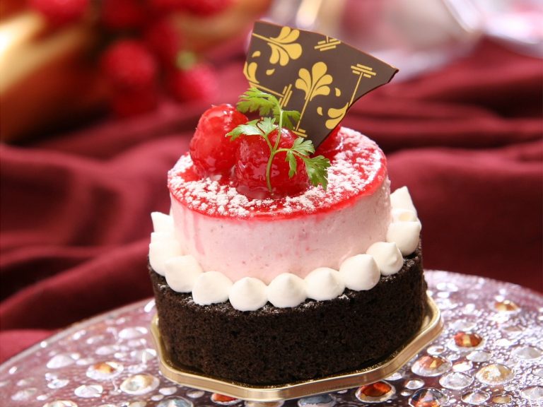 Cake Decorating – How to Make Your Icing Smooth and Even